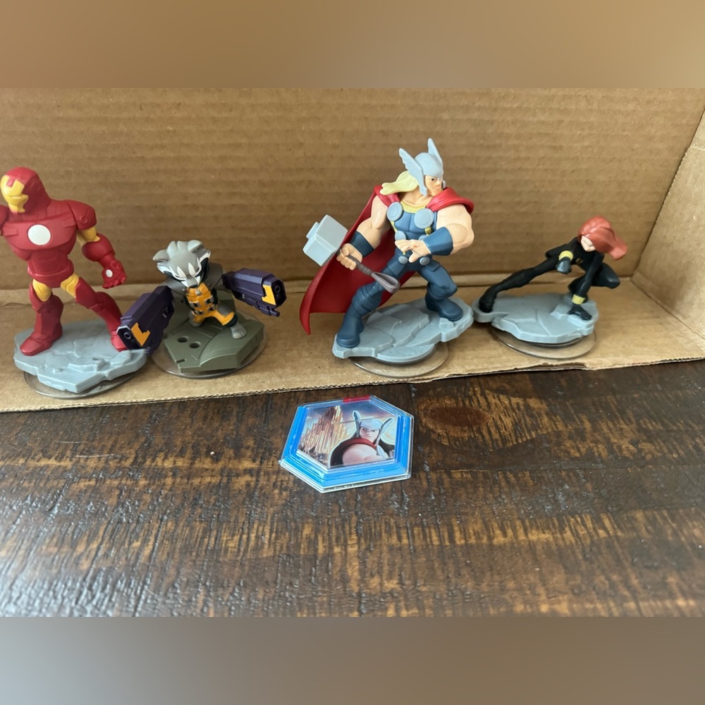 Marvel Superhero Action Disney infinity 2.0 character figures